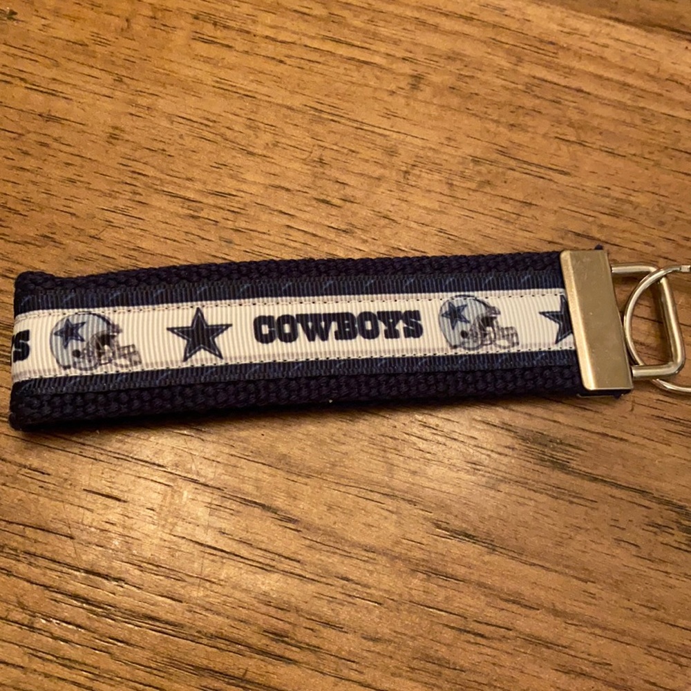 Dallas Cowboys keychain fan gear NWT key fob NFL